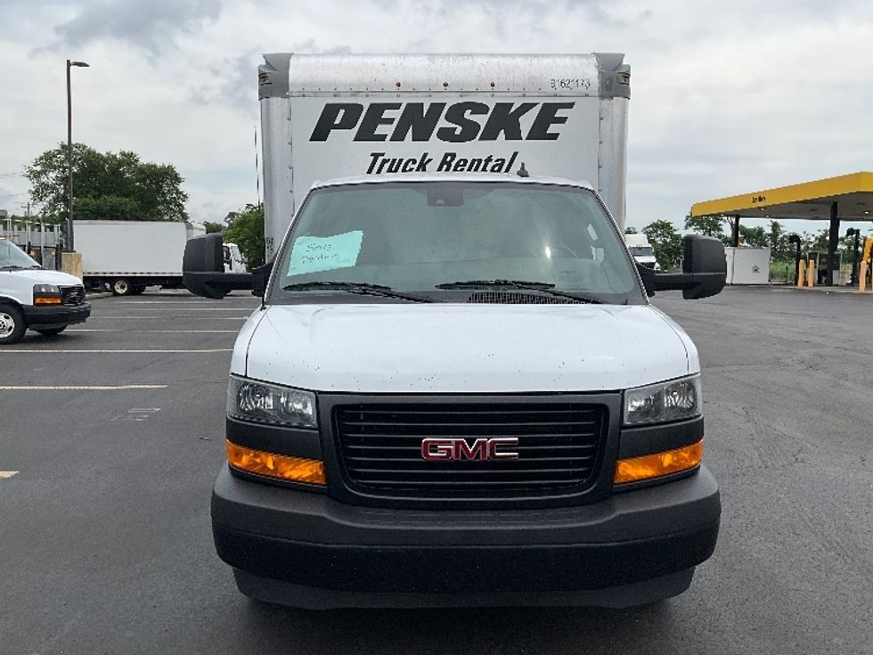 Light Duty Box Truck-Light and Medium Duty Trucks-GMC-2021-Savana G33903-Westfield-MA-107,617\n\t\tmiles-$ 26,000 - Image 2