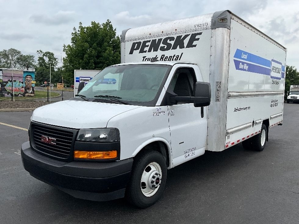 Light Duty Box Truck-Light and Medium Duty Trucks-GMC-2021-Savana G33903-Westfield-MA-107,617\n\t\tmiles-$ 26,000 - Image 3