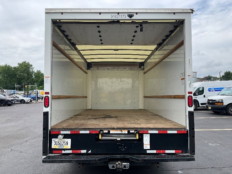 Light Duty Box Truck-Light and Medium Duty Trucks-GMC-2021-Savana G33903-Westfield-MA-107,617\n\t\tmiles-$ 26,000 - Image 8