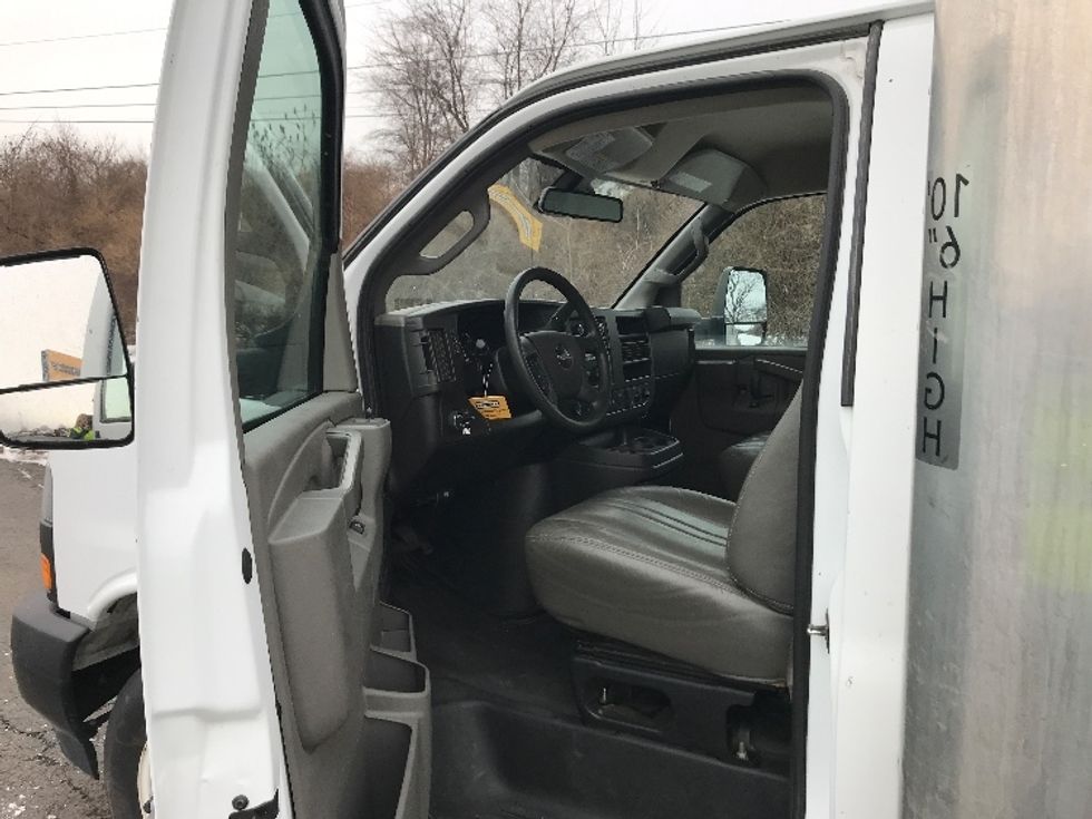 Light Duty Box Truck-Light and Medium Duty Trucks-GMC-2021-Savana G33903-White Deer-PA-102,670\n\t\tmiles-$ 29,500 - Image 12
