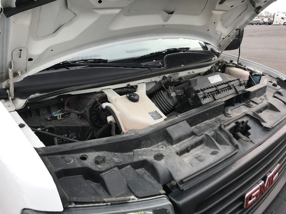 Light Duty Box Truck-Light and Medium Duty Trucks-GMC-2021-Savana G33903-White Deer-PA-102,670\n\t\tmiles-$ 29,500 - Image 19