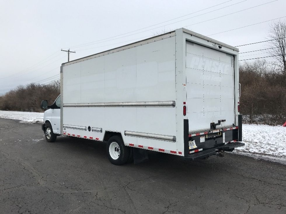 Light Duty Box Truck-Light and Medium Duty Trucks-GMC-2021-Savana G33903-White Deer-PA-102,670\n\t\tmiles-$ 29,500 - Image 5