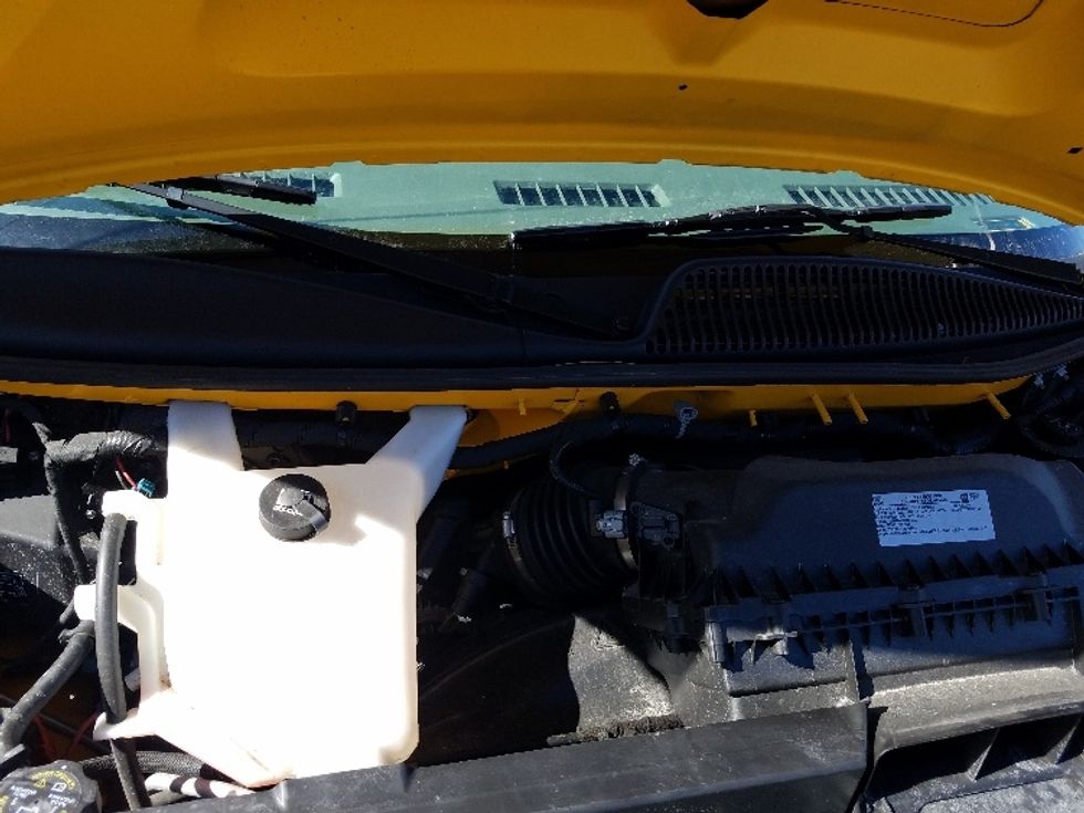 Light Duty Box Truck-Light and Medium Duty Trucks-GMC-2021-Savana G33903-White Deer-PA-84,188\n\t\tmiles-$ 29,000 - Image 22