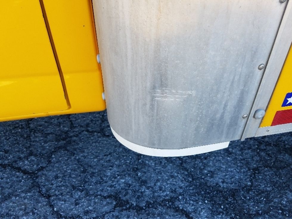 Light Duty Box Truck-Light and Medium Duty Trucks-GMC-2021-Savana G33903-White Deer-PA-84,188\n\t\tmiles-$ 29,000 - Image 24