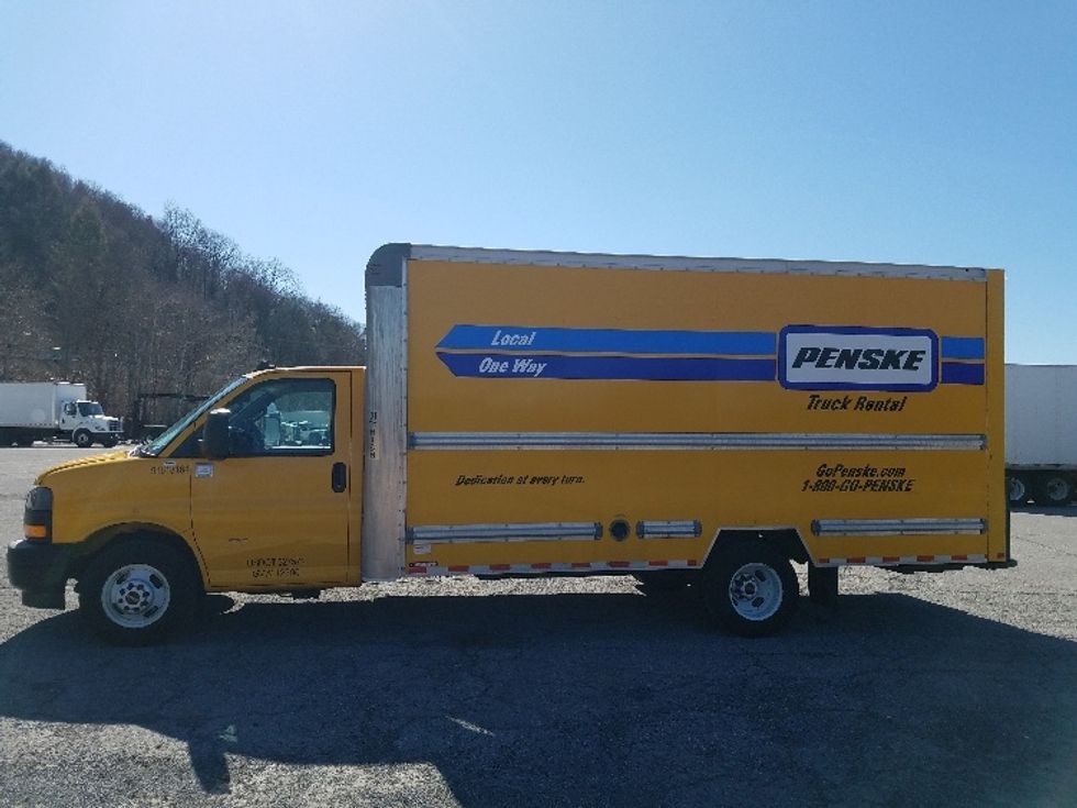 Light Duty Box Truck-Light and Medium Duty Trucks-GMC-2021-Savana G33903-White Deer-PA-84,188\n\t\tmiles-$ 29,000 - Image 4