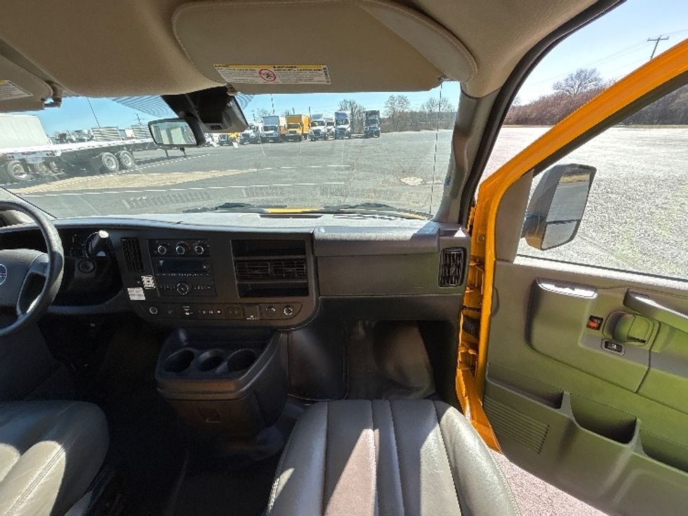 Light Duty Box Truck-Light and Medium Duty Trucks-GMC-2021-Savana G33903-White Deer-PA-86,817\n\t\tmiles-$ 26,750 - Image 20