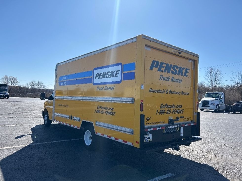 Light Duty Box Truck-Light and Medium Duty Trucks-GMC-2021-Savana G33903-White Deer-PA-86,817\n\t\tmiles-$ 26,750 - Image 6