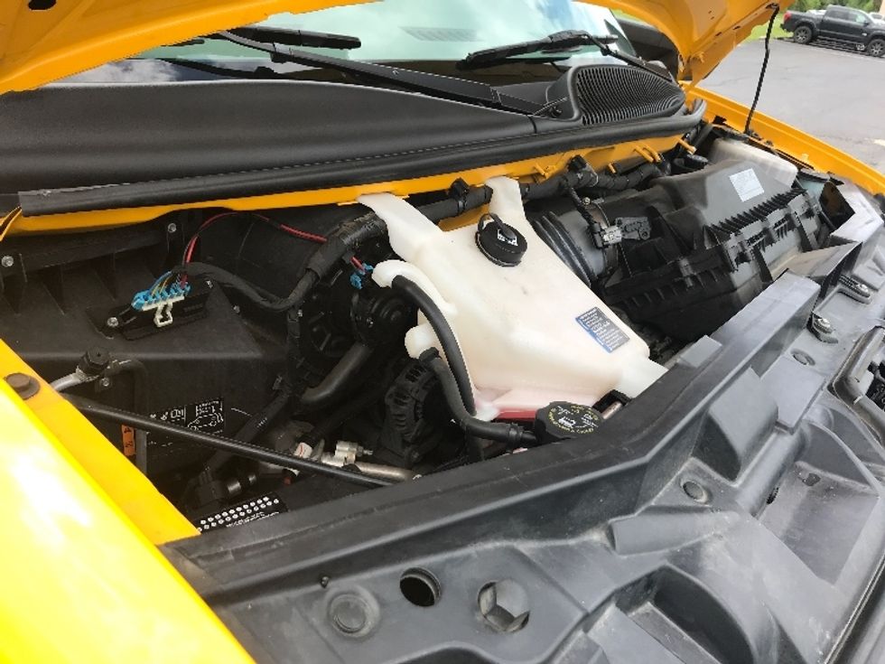 Light Duty Box Truck-Light and Medium Duty Trucks-GMC-2021-Savana G33903-White Deer-PA-87,058\n\t\tmiles-$ 25,750 - Image 23