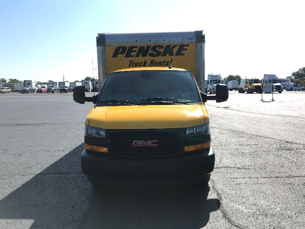 Light Duty Box Truck-Light and Medium Duty Trucks-GMC-2021-Savana G33903-White Deer-PA-90,684\n\t\tmiles-$ 25,250 - Image 2
