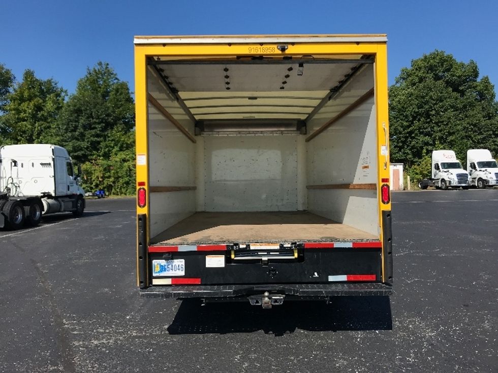 Light Duty Box Truck-Light and Medium Duty Trucks-GMC-2021-Savana G33903-White Deer-PA-90,684\n\t\tmiles-$ 25,250 - Image 7