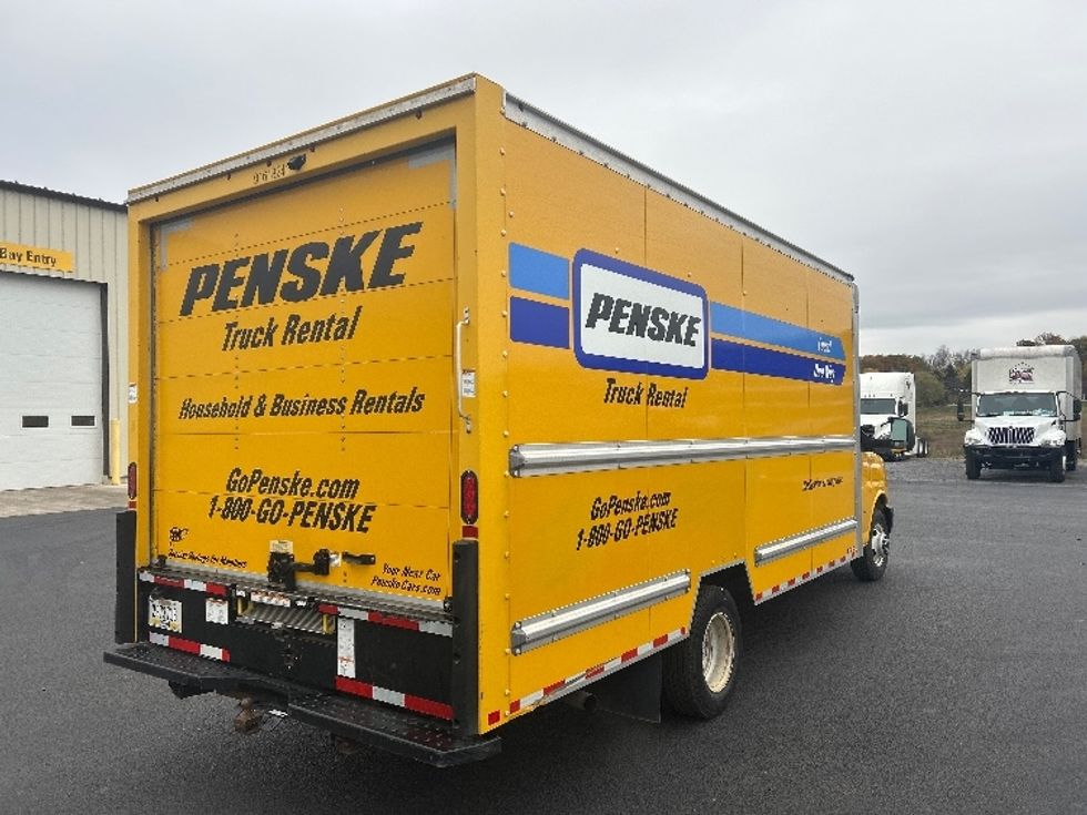 Light Duty Box Truck-Light and Medium Duty Trucks-GMC-2021-Savana G33903-White Deer-PA-93,398\n\t\tmiles-$ 26,500 - Image 13