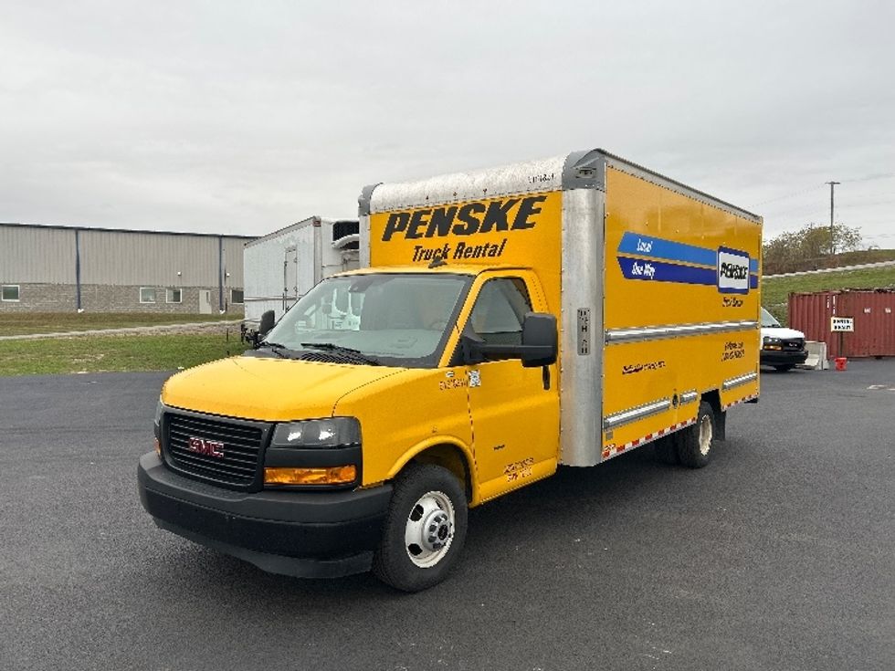 Light Duty Box Truck-Light and Medium Duty Trucks-GMC-2021-Savana G33903-White Deer-PA-93,398\n\t\tmiles-$ 26,500 - Image 3