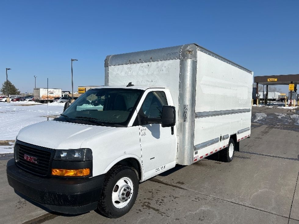 Light Duty Box Truck-Light and Medium Duty Trucks-GMC-2021-Savana G33903-Wichita-KS-106,280\n\t\tmiles-$ 28,750 - Image 3
