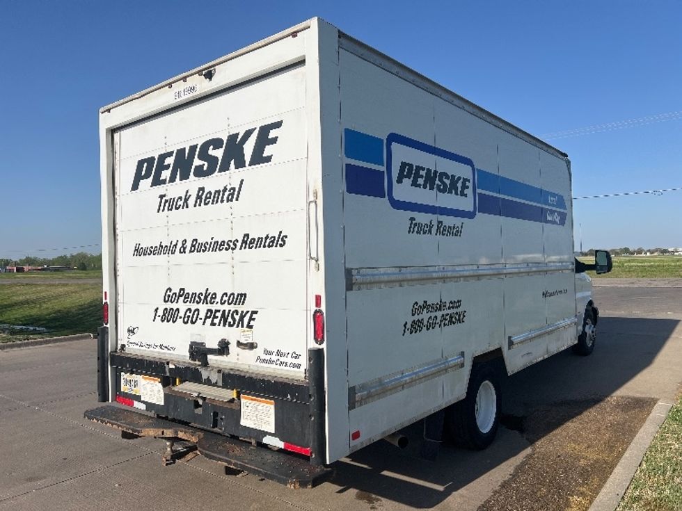 Light Duty Box Truck-Light and Medium Duty Trucks-GMC-2021-Savana G33903-Wichita-KS-122,935\n\t\tmiles-$ 26,250 - Image 11