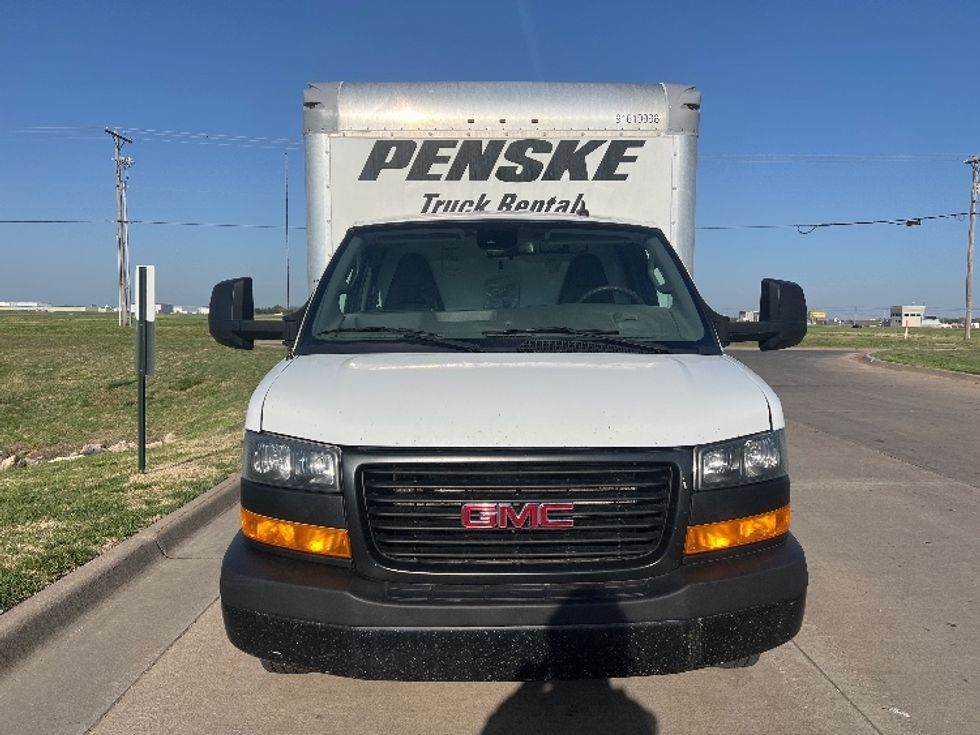 Light Duty Box Truck-Light and Medium Duty Trucks-GMC-2021-Savana G33903-Wichita-KS-122,935\n\t\tmiles-$ 26,250 - Image 2
