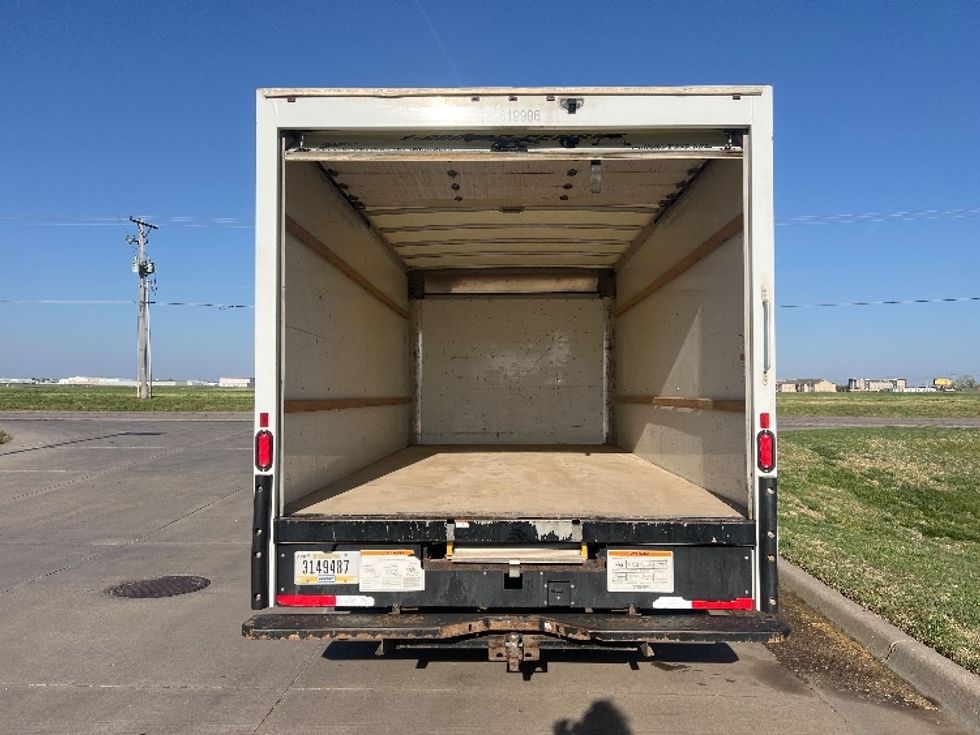 Light Duty Box Truck-Light and Medium Duty Trucks-GMC-2021-Savana G33903-Wichita-KS-122,935\n\t\tmiles-$ 26,250 - Image 8