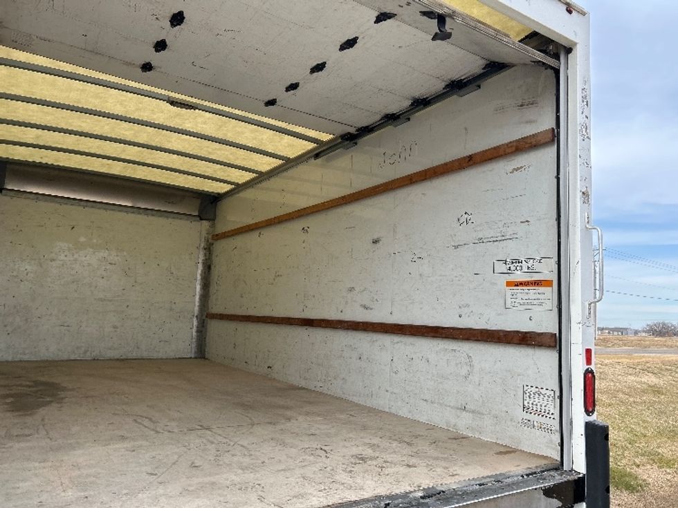 Light Duty Box Truck-Light and Medium Duty Trucks-GMC-2021-Savana G33903-Wichita-KS-86,962\n\t\tmiles-$ 30,750 - Image 11