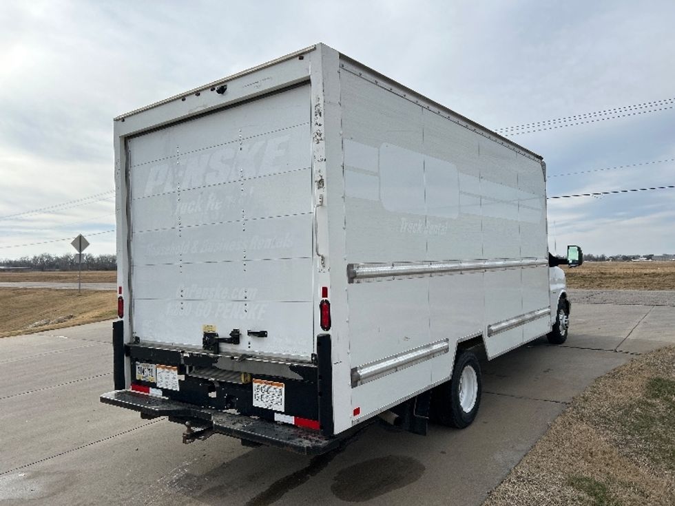 Light Duty Box Truck-Light and Medium Duty Trucks-GMC-2021-Savana G33903-Wichita-KS-86,962\n\t\tmiles-$ 30,750 - Image 12