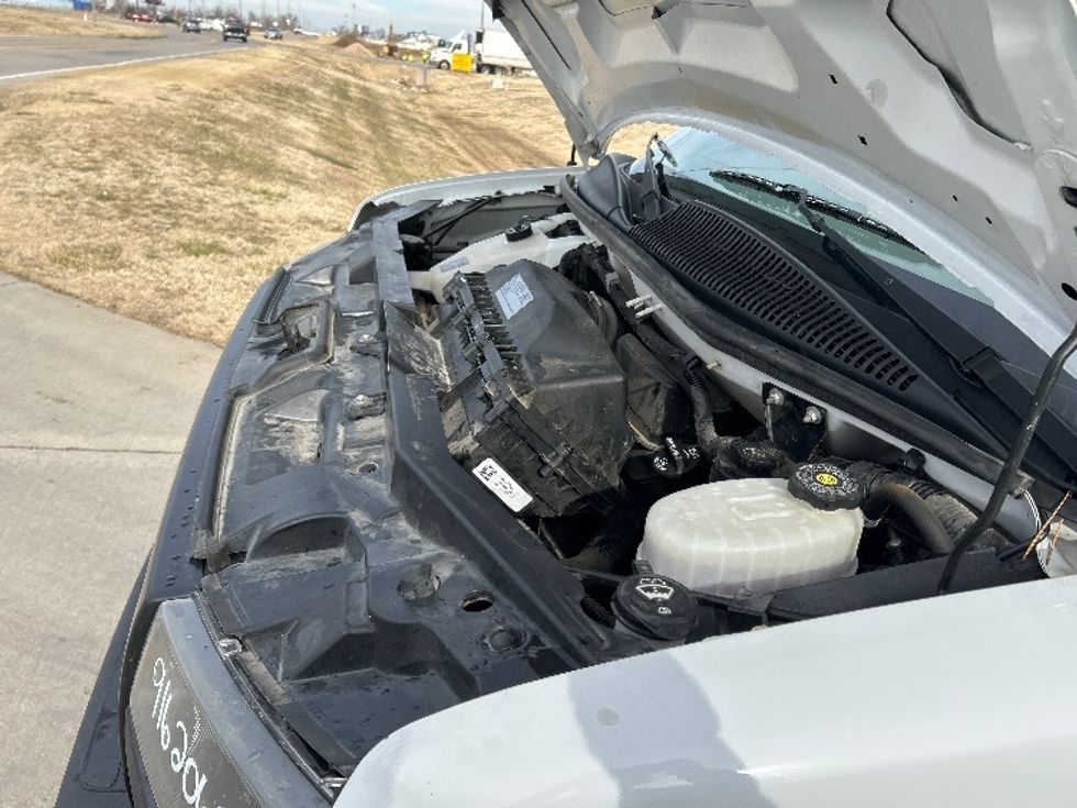 Light Duty Box Truck-Light and Medium Duty Trucks-GMC-2021-Savana G33903-Wichita-KS-86,962\n\t\tmiles-$ 30,750 - Image 23