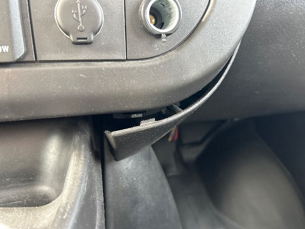 Light Duty Box Truck-Light and Medium Duty Trucks-GMC-2021-Savana G33903-Wichita-KS-86,962\n\t\tmiles-$ 30,750 - Image 24