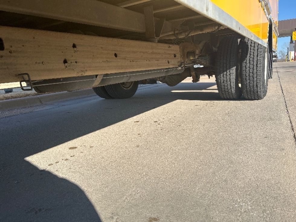 Light Duty Box Truck-Light and Medium Duty Trucks-GMC-2021-Savana G33903-Wichita-KS-94,362\n\t\tmiles-$ 27,000 - Image 5