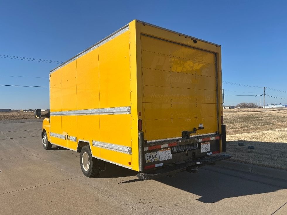 Light Duty Box Truck-Light and Medium Duty Trucks-GMC-2021-Savana G33903-Wichita-KS-94,362\n\t\tmiles-$ 27,000 - Image 6