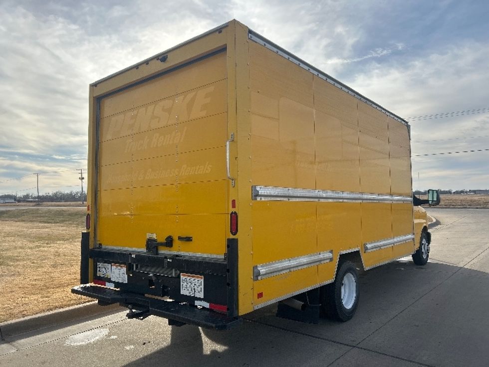 Light Duty Box Truck-Light and Medium Duty Trucks-GMC-2021-Savana G33903-Wichita-KS-96,044\n\t\tmiles-$ 27,000 - Image 11