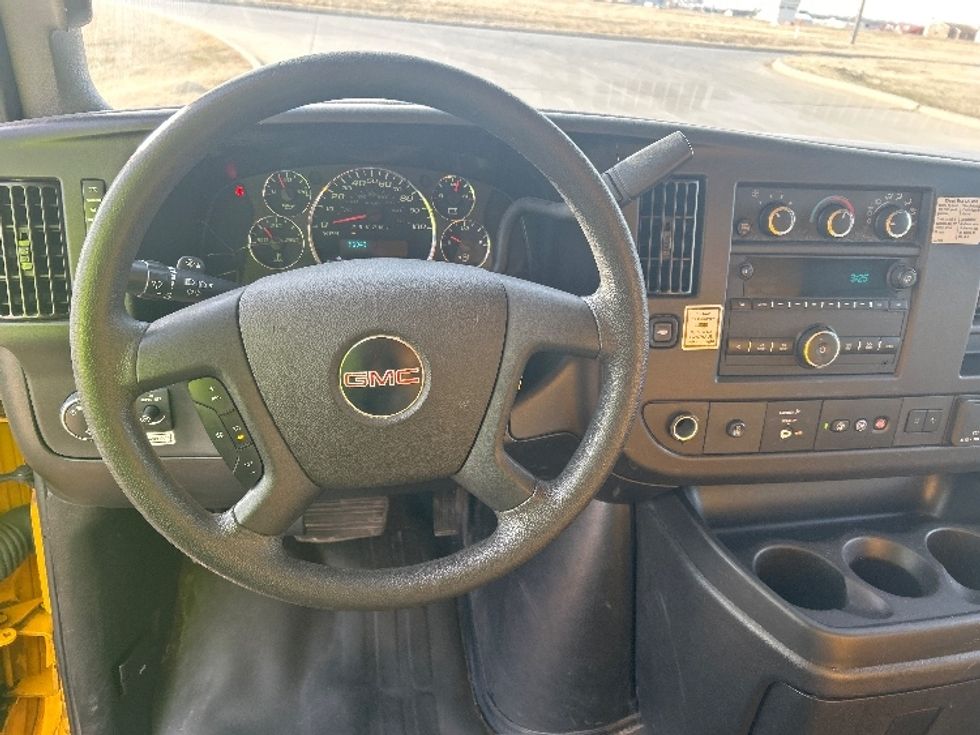 Light Duty Box Truck-Light and Medium Duty Trucks-GMC-2021-Savana G33903-Wichita-KS-96,044\n\t\tmiles-$ 27,000 - Image 16