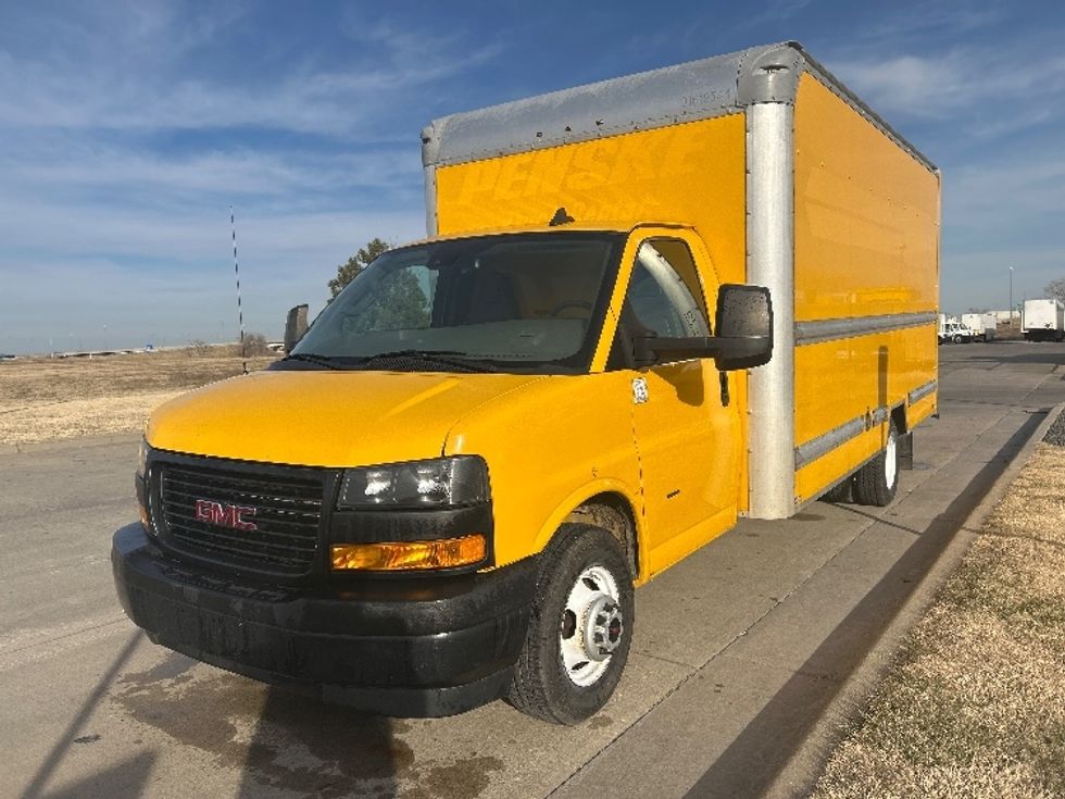 Light Duty Box Truck-Light and Medium Duty Trucks-GMC-2021-Savana G33903-Wichita-KS-96,044\n\t\tmiles-$ 27,000 - Image 3