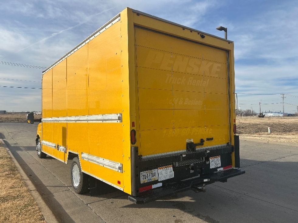 Light Duty Box Truck-Light and Medium Duty Trucks-GMC-2021-Savana G33903-Wichita-KS-96,044\n\t\tmiles-$ 27,000 - Image 6
