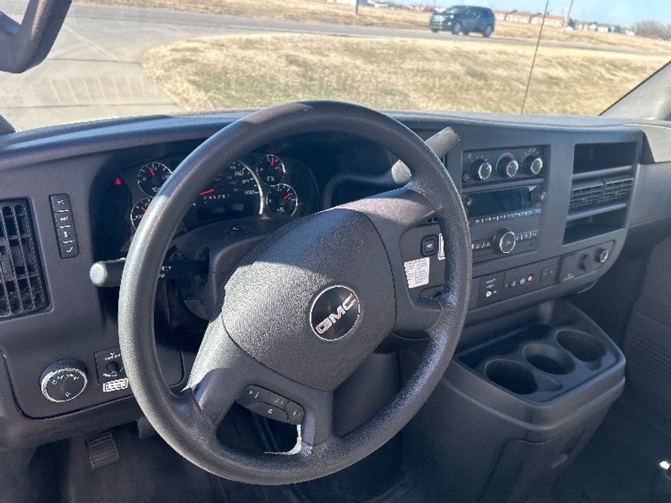 Light Duty Box Truck-Light and Medium Duty Trucks-GMC-2021-Savana G33903-Wichita-KS-97,347\n\t\tmiles-$ 29,750 - Image 17
