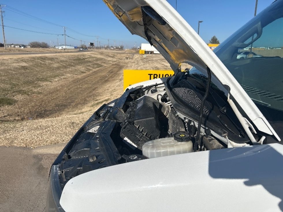 Light Duty Box Truck-Light and Medium Duty Trucks-GMC-2021-Savana G33903-Wichita-KS-97,347\n\t\tmiles-$ 29,750 - Image 24