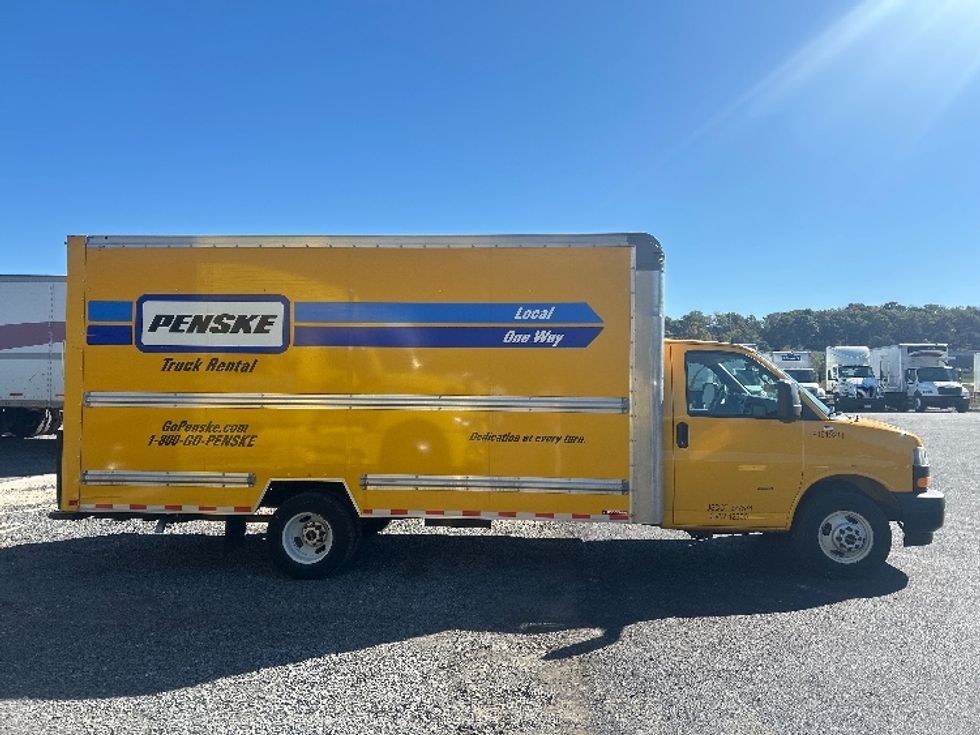 Light Duty Box Truck-Light and Medium Duty Trucks-GMC-2021-Savana G33903-Wilkes Barre-PA-88,232\n\t\tmiles-$ 27,000 - Image 12