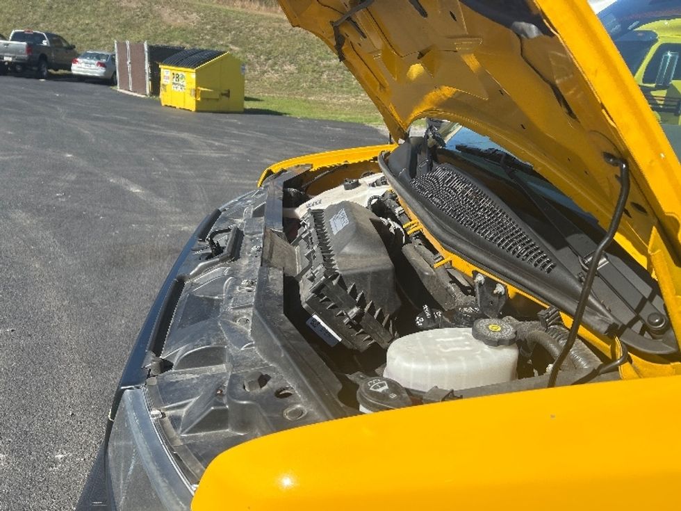 Light Duty Box Truck-Light and Medium Duty Trucks-GMC-2021-Savana G33903-Wilkes Barre-PA-88,232\n\t\tmiles-$ 27,000 - Image 21