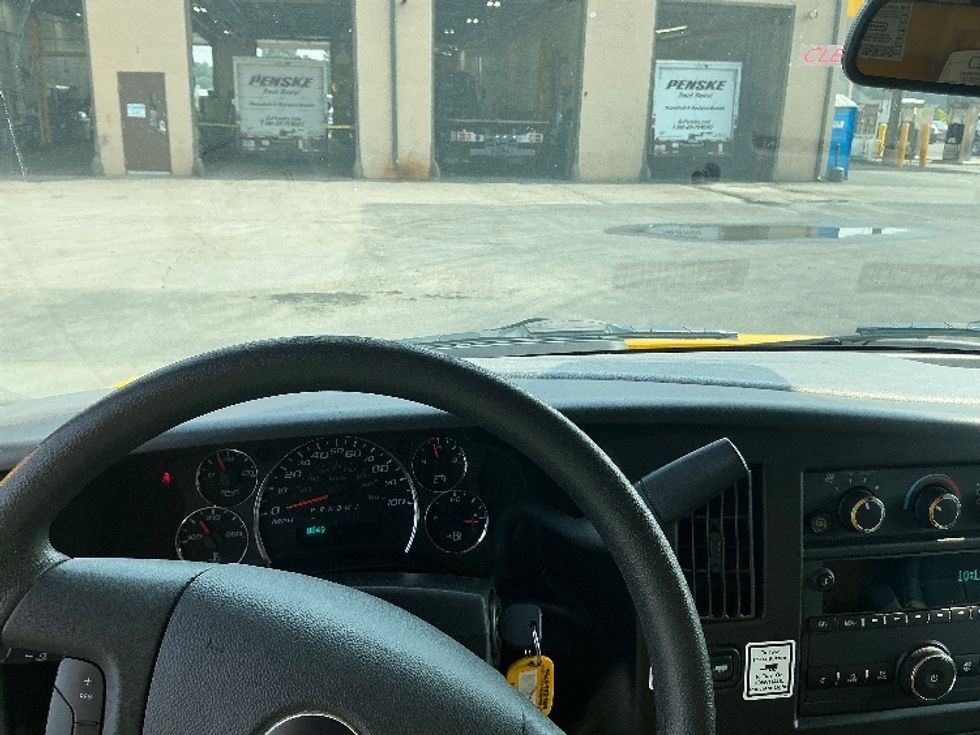 Light Duty Box Truck-Light and Medium Duty Trucks-GMC-2021-Savana G33903-Wilkes Barre-PA-88,914\n\t\tmiles-$ 25,500 - Image 16