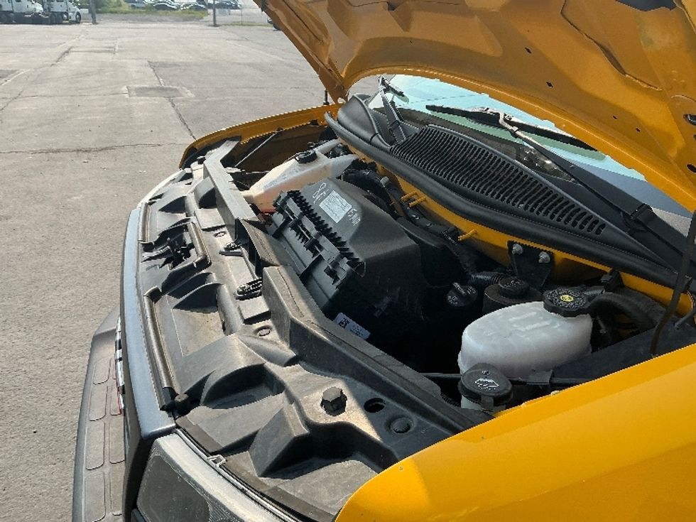 Light Duty Box Truck-Light and Medium Duty Trucks-GMC-2021-Savana G33903-Wilkes Barre-PA-88,914\n\t\tmiles-$ 25,500 - Image 22