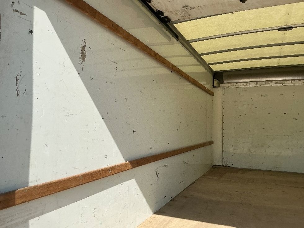 Light Duty Box Truck-Light and Medium Duty Trucks-GMC-2021-Savana G33903-Wilmington-NC-112,777\n\t\tmiles-$ 28,250 - Image 11