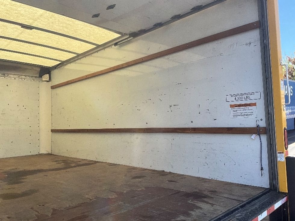 Light Duty Box Truck-Light and Medium Duty Trucks-GMC-2021-Savana G33903-Wilsonville-OR-106,769\n\t\tmiles-$ 23,500 - Image 12