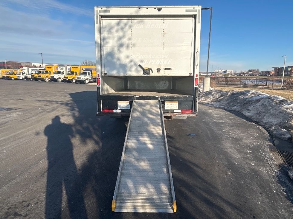 Light Duty Box Truck-Light and Medium Duty Trucks-GMC-2021-Savana G33903-Windsor-WI-97,534\n\t\tmiles-$ 30,250 - Image 9
