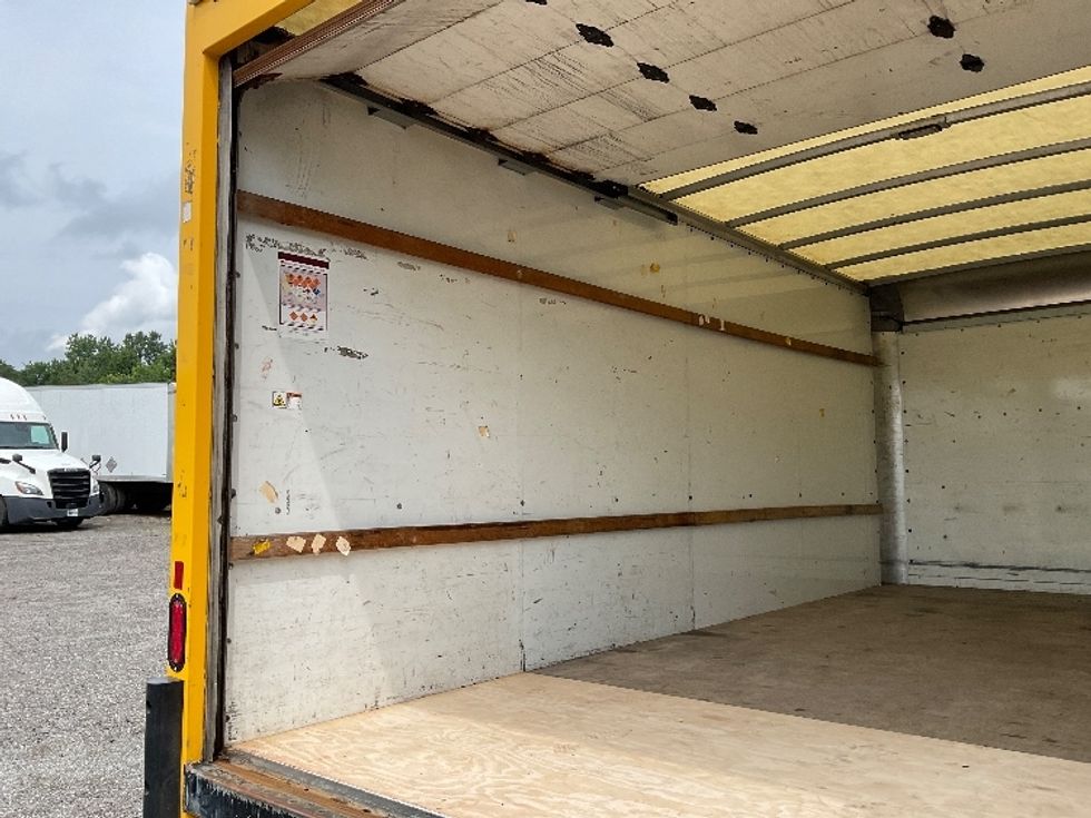 Light Duty Box Truck-Light and Medium Duty Trucks-GMC-2021-Savana G33903-Youngstown-OH-103,635\n\t\tmiles-$ 24,500 - Image 11