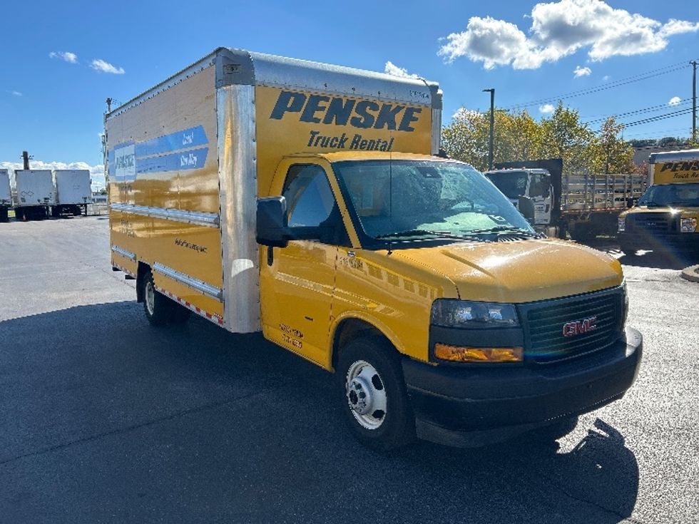 Light Duty Box Truck-Light and Medium Duty Trucks-GMC-2021-Savana G33903-Youngstown-OH-115,920\n\t\tmiles-$ 24,000 - Image 1
