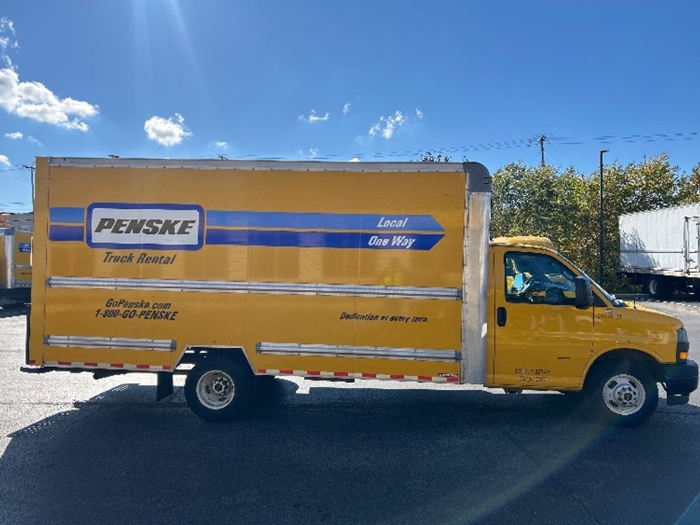 Light Duty Box Truck-Light and Medium Duty Trucks-GMC-2021-Savana G33903-Youngstown-OH-115,920\n\t\tmiles-$ 24,000 - Image 12