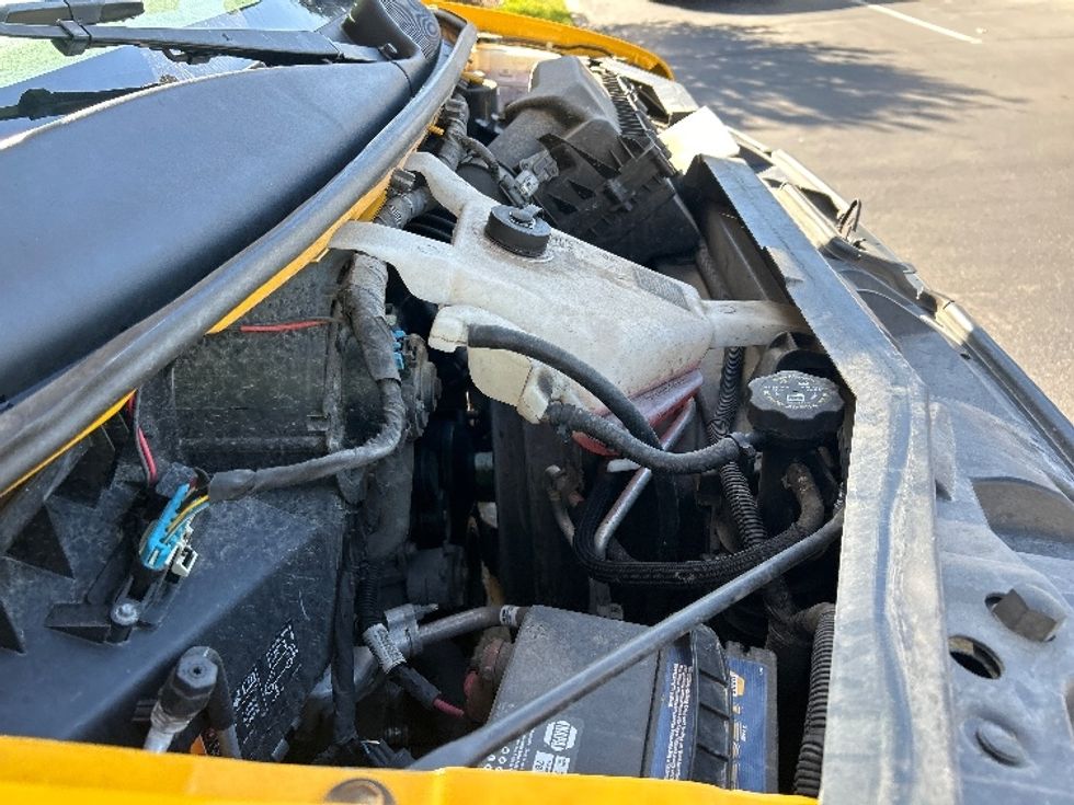 Light Duty Box Truck-Light and Medium Duty Trucks-GMC-2021-Savana G33903-Youngstown-OH-115,920\n\t\tmiles-$ 24,000 - Image 20