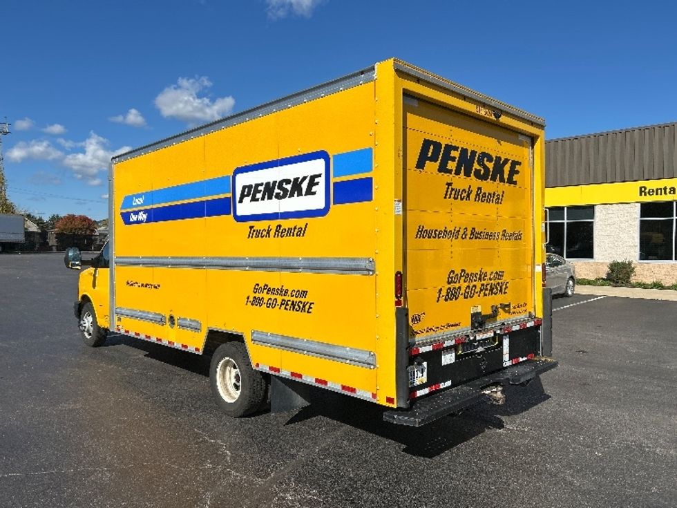 Light Duty Box Truck-Light and Medium Duty Trucks-GMC-2021-Savana G33903-Youngstown-OH-115,920\n\t\tmiles-$ 24,000 - Image 5