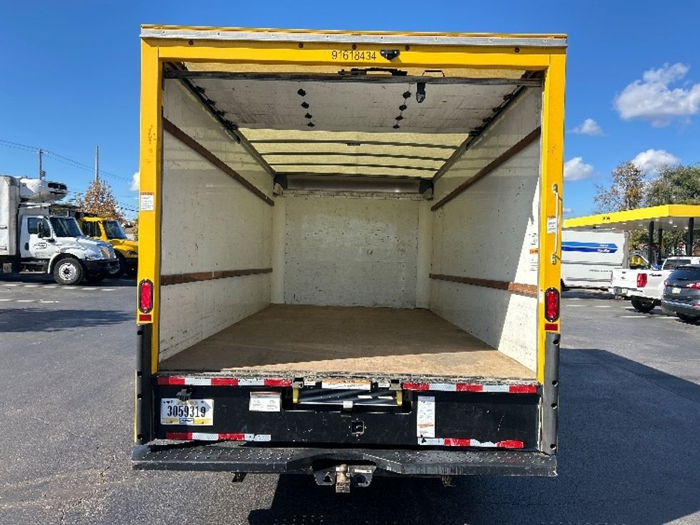 Light Duty Box Truck-Light and Medium Duty Trucks-GMC-2021-Savana G33903-Youngstown-OH-115,920\n\t\tmiles-$ 24,000 - Image 7