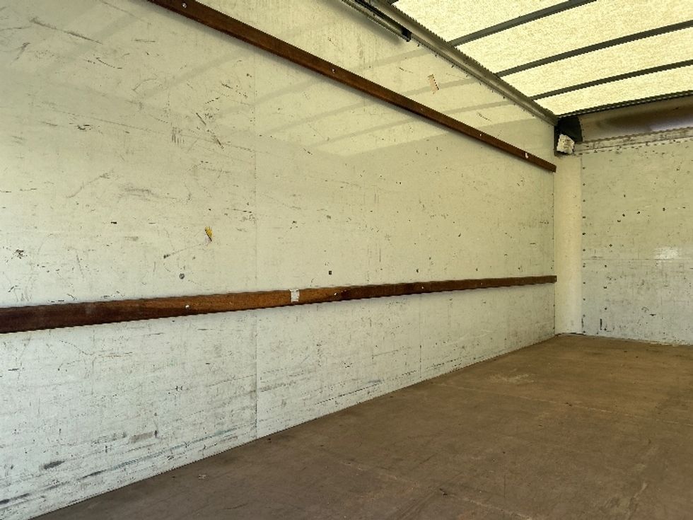 Light Duty Box Truck-Light and Medium Duty Trucks-GMC-2021-Savana G33903-Youngstown-OH-115,920\n\t\tmiles-$ 24,000 - Image 9