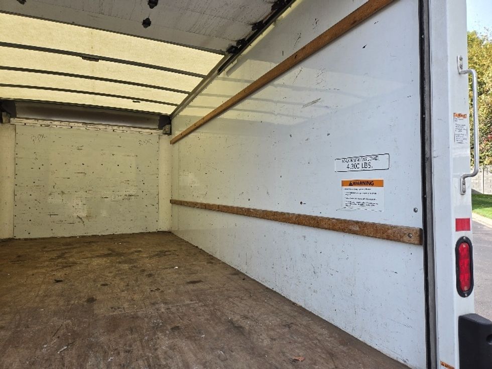 Light Duty Box Truck-Light and Medium Duty Trucks-GMC-2021-Savana G33903-Ypsilanti-MI-87,897\n\t\tmiles-$ 31,500 - Image 11