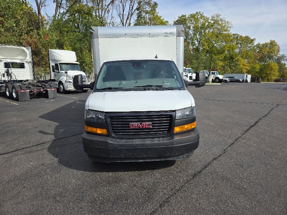 Light Duty Box Truck-Light and Medium Duty Trucks-GMC-2021-Savana G33903-Ypsilanti-MI-87,897\n\t\tmiles-$ 31,500 - Image 2