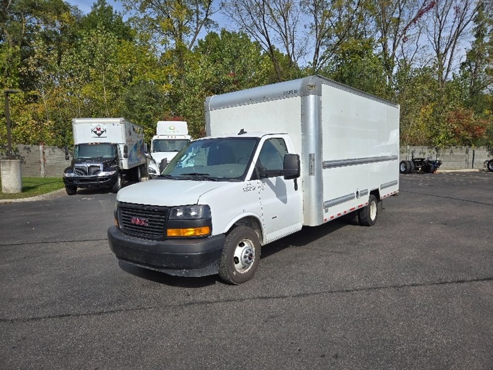 Light Duty Box Truck-Light and Medium Duty Trucks-GMC-2021-Savana G33903-Ypsilanti-MI-87,897\n\t\tmiles-$ 31,500 - Image 3