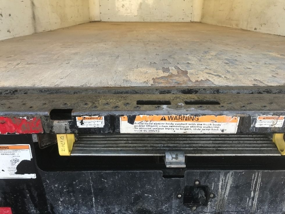 Light Duty Box Truck-Light and Medium Duty Trucks-GMC-2021-Savana G33903-Zelienople-PA-90,278\n\t\tmiles-$ 29,750 - Image 10